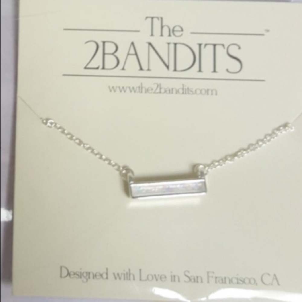 Fabfitfun necklace